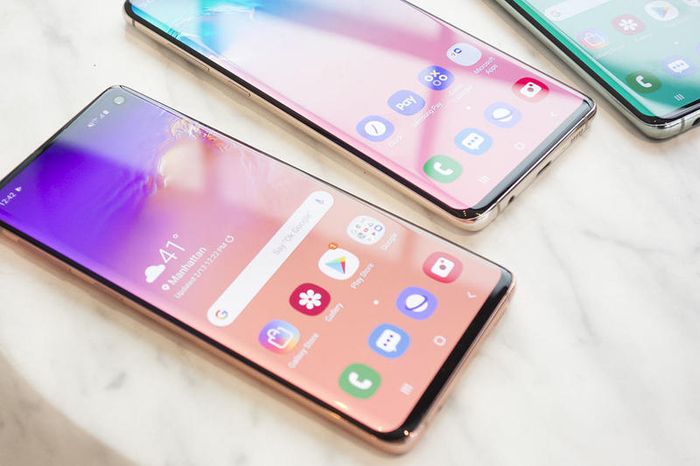 Samsung S10