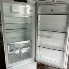 Electrolux integrated fridge freezer
