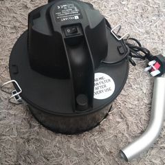 Ash vacuum cleaner