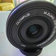 Olympus M.Zuiko Digital 14-42mm EZ Pancake Lens  Excellent Condition