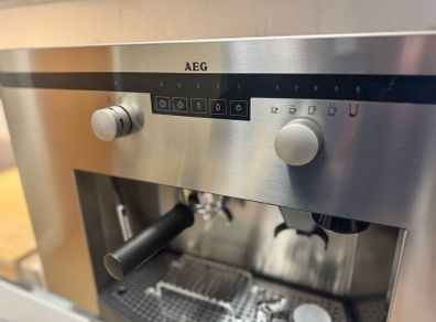 Aeg Coffee Machine Build Inwith Accessories Drawer