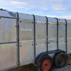 Ifor Williams cattle trailer