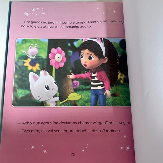 Portuguese Gabby's Dollhouse Book - Five Minute Stories