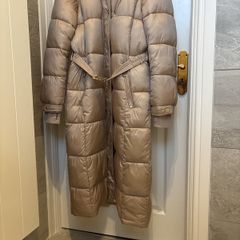 Michael Kors Long Puffer Coat Size M (14)