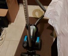 VAX Air Stretch Pet Vacuum Cleaner, Model CCQSASV1P1, in very good condition, good suction