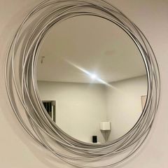 Next Mirror