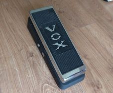 Vox wah-wah V847a