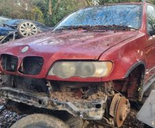bmw x5 breaking