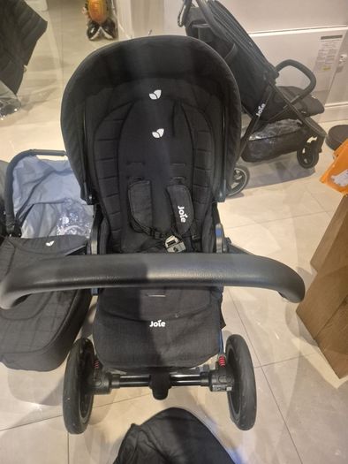Joie 3 in 1 travel system