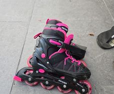 Rollerblades Size 2-4 (34-37)