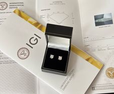 2 Carat White Gold Diamond Earrings