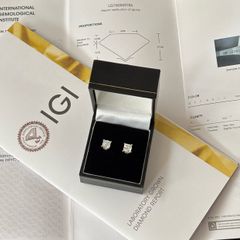 2 Carat White Gold Diamond Earrings
