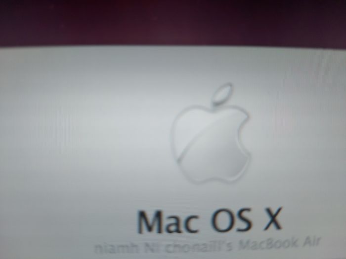 MacBook Air 13 inch, A1237, excellent cosmetic Condition, Password Locked