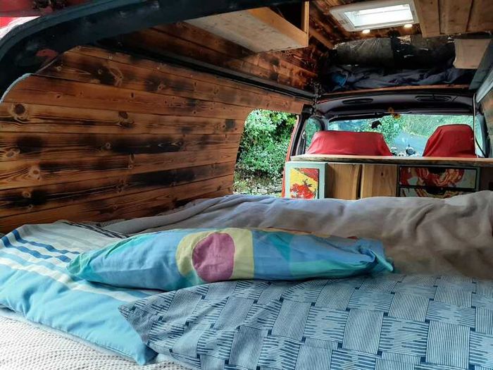 2001 Toyota HiAce
