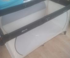 travel cot