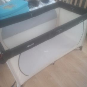 travel cot