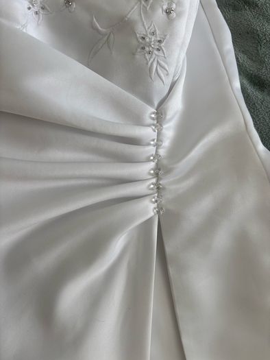 Amanda Wyatt Wedding Dress