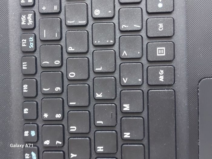 Acer Aspire ES 15, AMD Dual-Core Processor E1-7010, 1.5GHz, 4GB Ram, 1 Terrabyte HDD, Windows 10, Microsoft Edge, Chrome and VLC