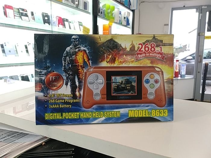 Portable gaming console