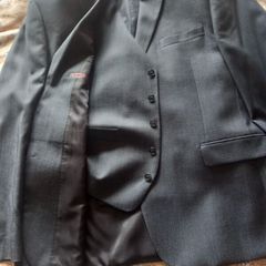 Daniel Hechter (Paris) Suit, size 44S.