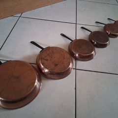 Graduated Set 6 Copper Saucepans