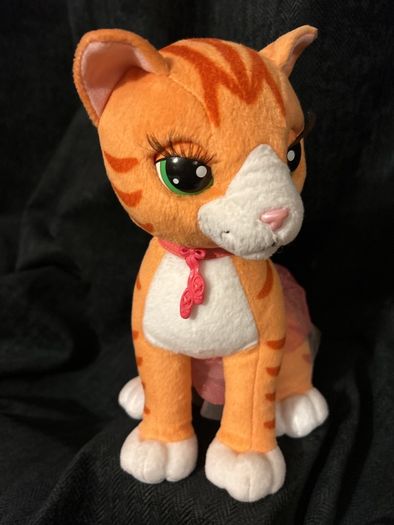 cat  Mattel Barbie