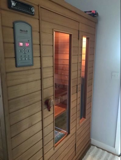 Medicos Infared Sauna - 3 Person