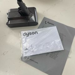 Dyson V7 battery