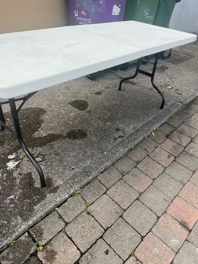 folding tables