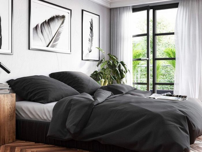 Duvet Cover Set - Easy Care and Soft hand feel breathable Microfibre Duvet Cover with Pillow cases (MULTIPLE COLOURS AND SIZES)