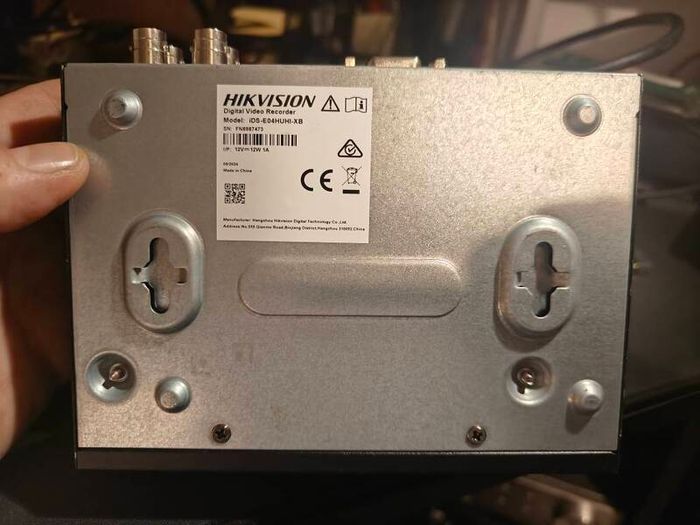 Hikvision Ids-e04huhi-xb 1tb Ssd