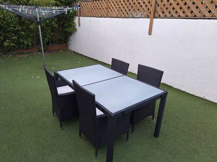 Garden Table and 4 chairs