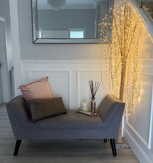 hallway seat