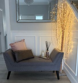 hallway seat