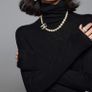 Pearl necklace Image 7