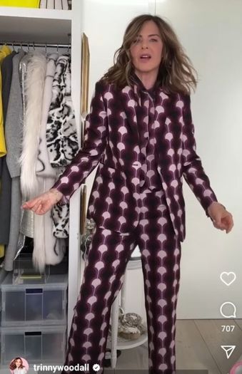Amazing Zara Insta Famous Bloggers Limited Edition Pink Geo Print 3 Piece Suit, Blazer XL, Blouse XXL and Flare Trousers XL New with Tags