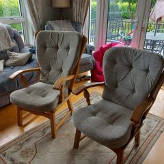 His and hers armchairs