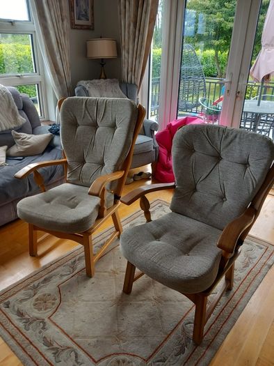 His and hers armchairs
