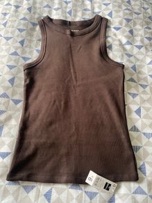 Size S brown ribbed top