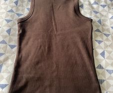 Size S brown ribbed top