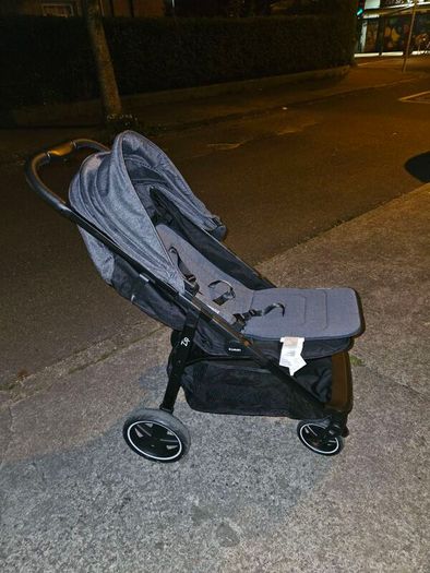 Zummi Zip Stroller