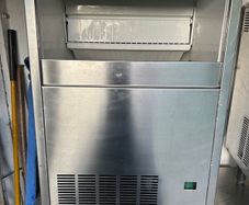 Commercial Ice machine pub / restaurant equipment