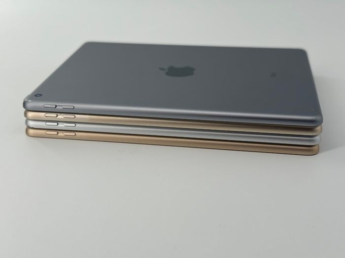 iPad 5th 32GB 9.7"
