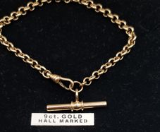 Vintage 9ct yellow gold T-bar bracelet