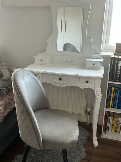 Vanity with mirror
