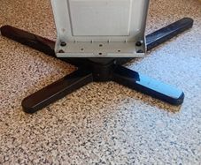 Tv Stand. Pedestal TV stand. (Please Read)