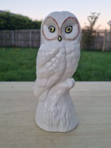 Owl figurine made by Donegal Parian China