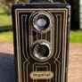 Collection of 11 vintage cameras Image 2