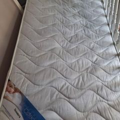 Single mattress