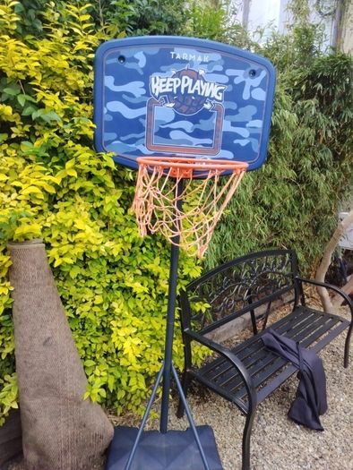 Basket ball hoop